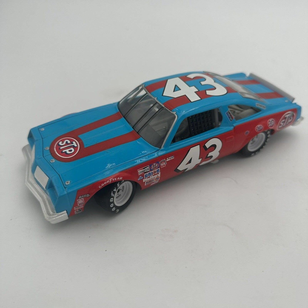 RICHARD PETTY 1979 ACTION #43 STP WINSTON CUP CHAMPION OLDS